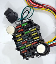 Load image into Gallery viewer, 22 Circuit Universal wiring Harness - SAE-Speed
